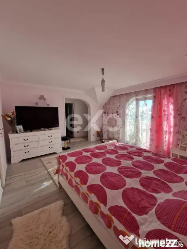 Casă de vânzare 225 mp ,Mărginenii de Sus , DB - Marginenii De Sus (Dambovita)