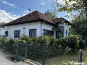 Casă de vânzare cu 6 camere in Câmpulung - zona Sud 