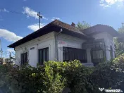Casă de vânzare cu 6 camere in Câmpulung - zona Sud 