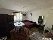 Casă de vânzare cu 6 camere in Câmpulung - zona Sud 