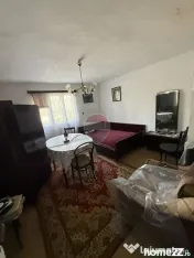 Casă de vânzare cu 6 camere in Câmpulung - zona Sud 