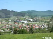 Casa tradițională + 1.600 mp intravilan | Panoramă spre p 
