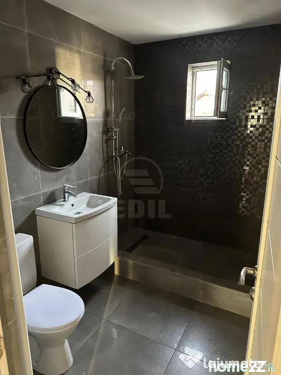 Apartament 3 camere semidecomandat zona Florilor - Floresti (Cluj)