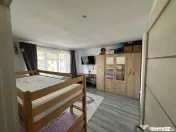 Apartament 3 camere semidecomandat zona Florilor