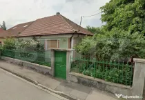 Casa 3 camere, 80 mp, curte 480 mp, zona Cantemir