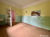 Casa 3 camere cu curte de aproximativ 480 mp, zona Cantemir 