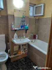 Apartament 2 camere, 45 mp, Micro 40 – Etaj 3/4, centrală termică, balcon