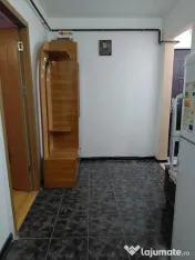 Apartament 2 camere, 45 mp, Micro 40 – Etaj 3/4, centrală termică, balcon