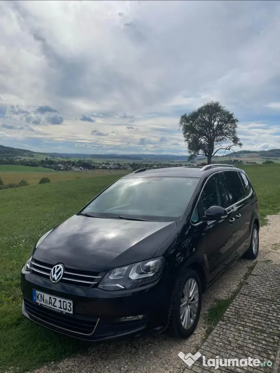 Vând Volkswagen Sharan, 7 locuri, fabricat în 04.2014,