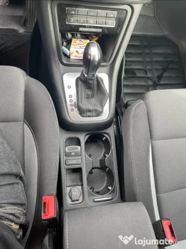 Vând Volkswagen Sharan, 7 locuri, fabricat în 04.2014,