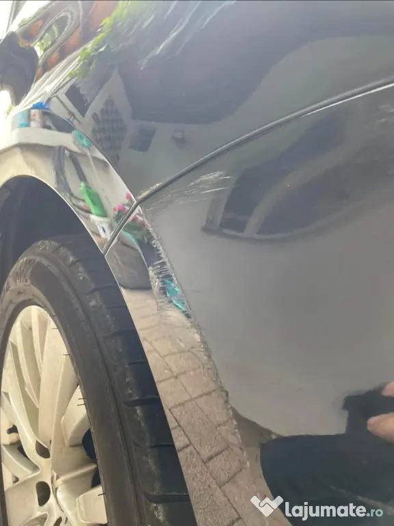 Vând Volkswagen Sharan, 7 locuri, fabricat în 04.2014,