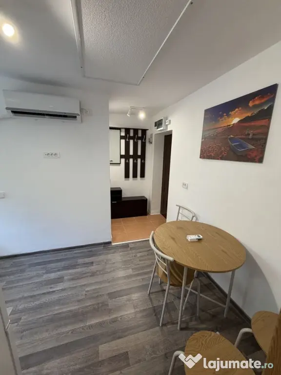 Vitan mall etaj 2 moderna - Bucuresti (Bucuresti-Ilfov)