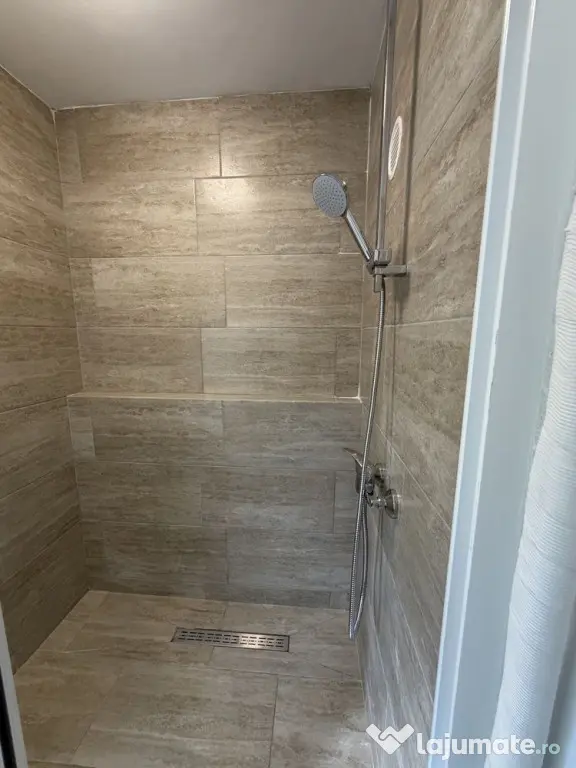 Vitan mall etaj 2 moderna - Bucuresti (Bucuresti-Ilfov)