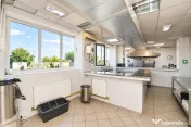 COMPLEX HOTELIER & RESTAURANT | VAMA GIURGIU 24 UNIT. DE CAZ 
