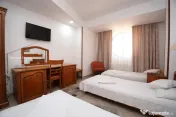 COMPLEX HOTELIER & RESTAURANT | VAMA GIURGIU 24 UNIT. DE CAZ 