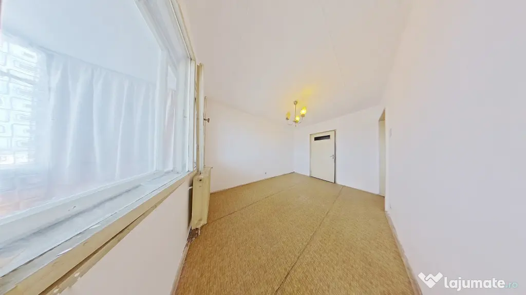 Apartament spatios cu 3 camere de vanzare - Aurel Vlaicu, Ar - Arad (Arad)
