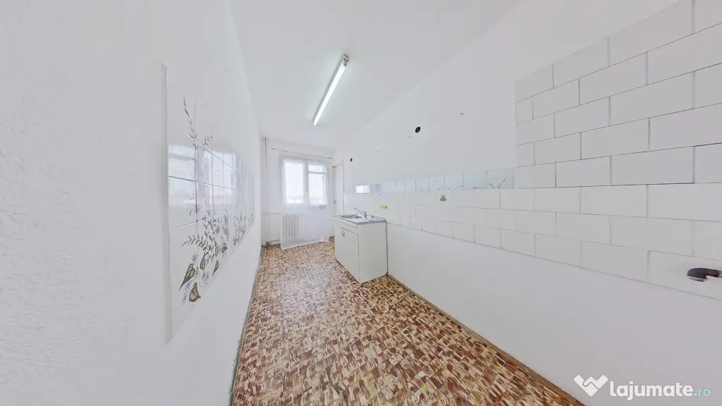 Apartament spatios cu 3 camere de vanzare - Aurel Vlaicu, Ar - Arad (Arad)
