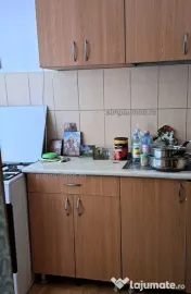 Garsoniera Metrou Aparatorii Patriei etaj 2 din 9