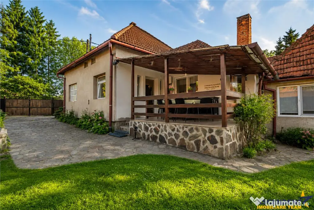 Casa familiala cu: teren 2.822 mp intravilan, sauna, atelie - Capeni (Covasna)
