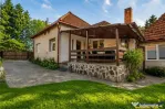 Casa familiala cu: teren 2.822 mp intravilan, sauna, atelie