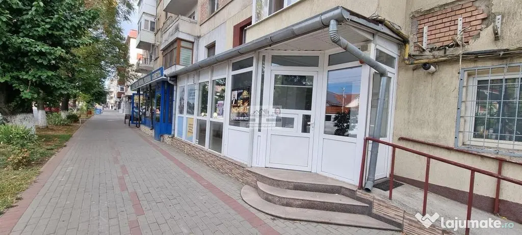 Spațiu Comercial Stradal de 100 mp/E85 - Adjud (Vrancea)