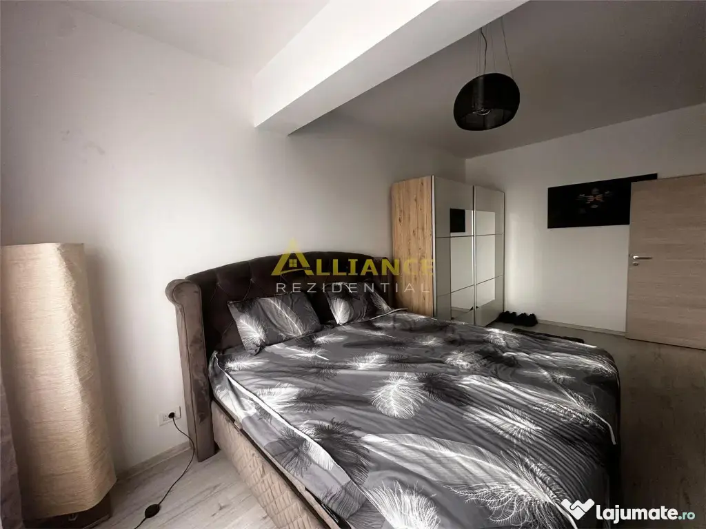 închiriez apartament