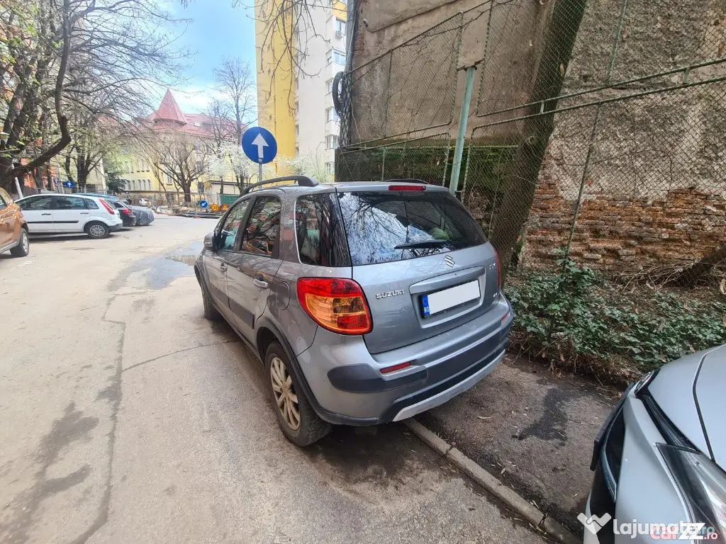SUZUKI SX4