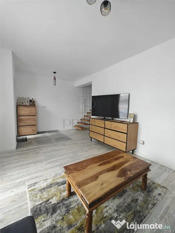 Duplex mobilat utilat - bucatarie inchisa - teren 400 mp - Mosnita Noua (Timis)