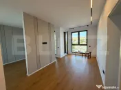 Apartament 2 camere, nemobilat, parcare, zona Eroilor