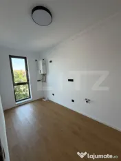 Apartament 2 camere, nemobilat, parcare, zona Eroilor