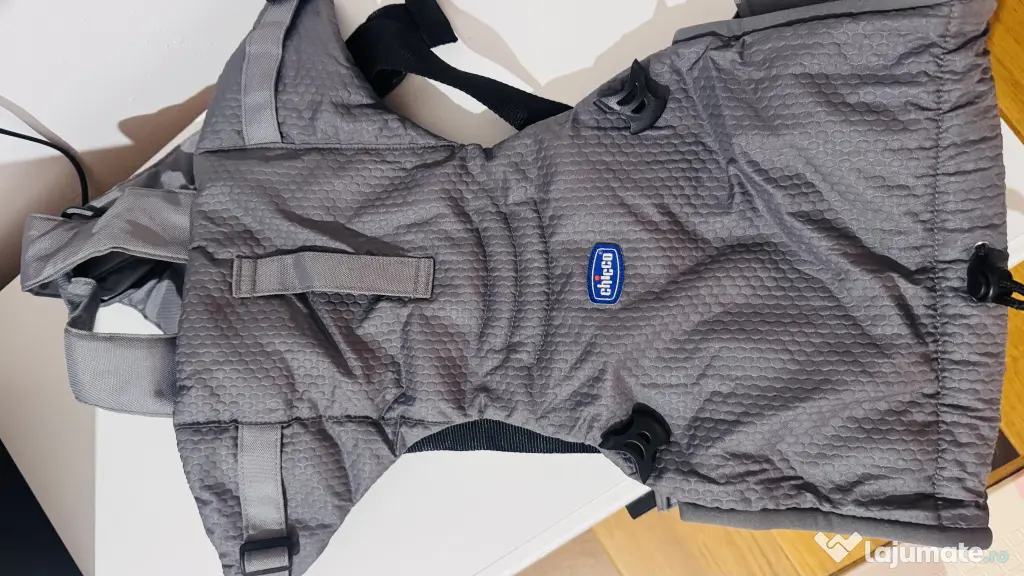 Marsupiu ergonomic chicco easyfit 0+