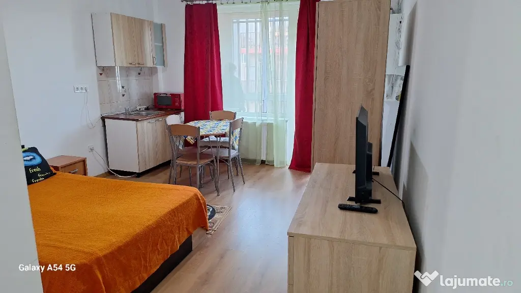 PF închiriez garsonieră în Sibiu (cartierul Arhitecților)
