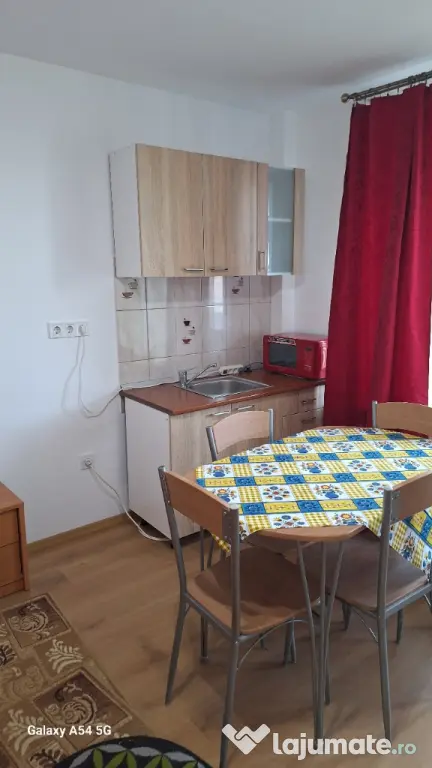 PF închiriez garsonieră în Sibiu (cartierul Arhitecților)