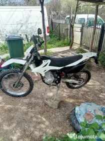 Vând Motocicleta Beta RR125AC înmatriculată