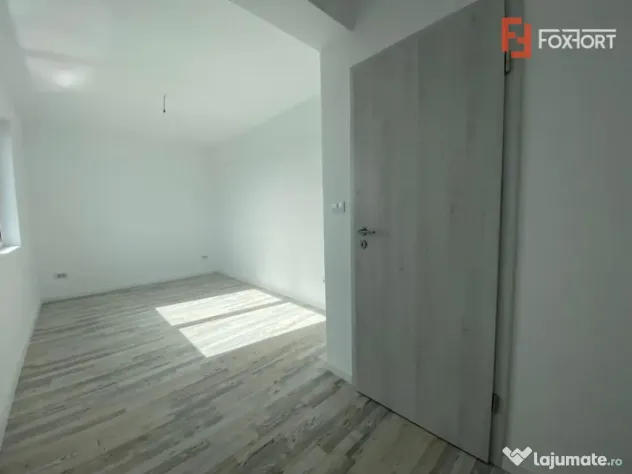 Duplex finalizat cu etaj, 3 camere, Mosnita Veche - Mosnita Veche (Timis)