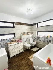 Casa individuala 4 Camere Ghimbav de vanzare
