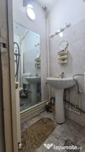 Oferim spre închiriere garsoniera în Curtea de Argeș