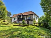Gospodarie traditionala transilvaneana cu teren de 5.032 mp 