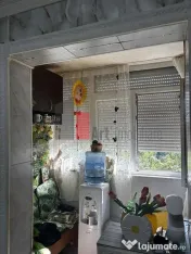 Vând apartament cu 3 camere și 2 băi în zona Militari 