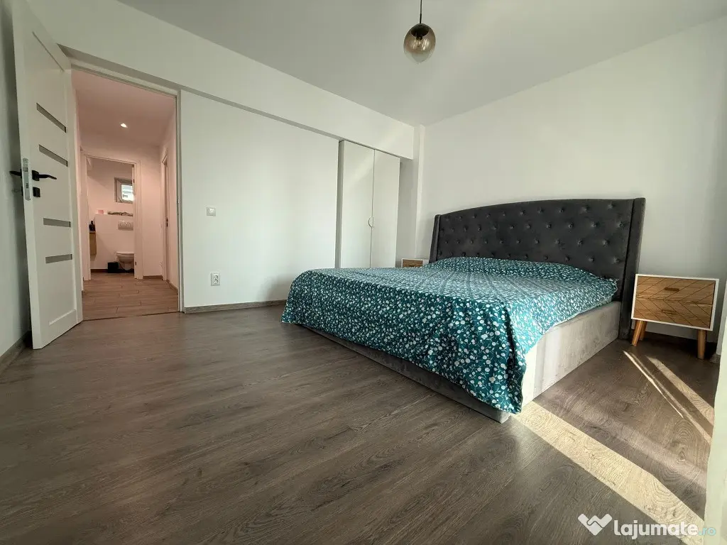 Apartament 3 camere 94 mp str Valeni Central Ploiești - Ploiesti (Prahova)