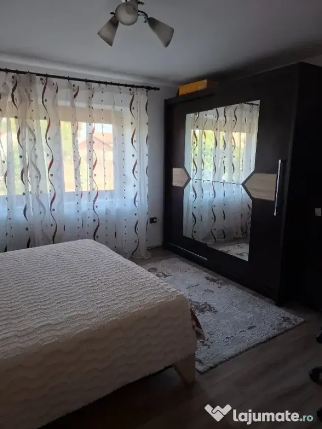 Vand casa impecabila - Orastie (Hunedoara)
