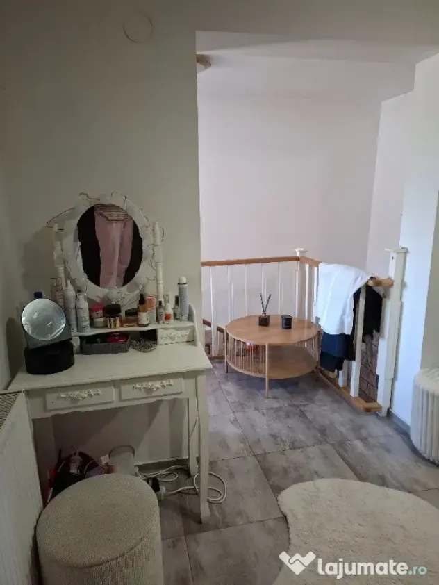 Vand casa impecabila - Orastie (Hunedoara)