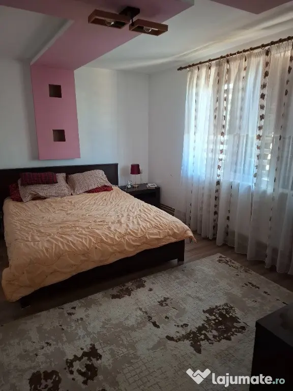 Vand casa impecabila - Orastie (Hunedoara)