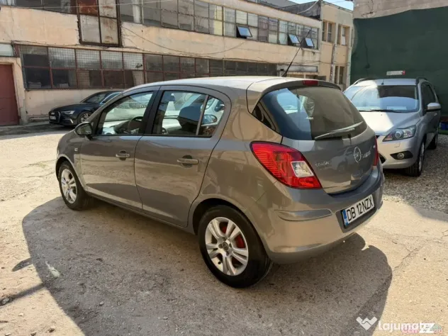 Opel Corsa D Facelift 2014 • 1.3 CDTI 75 CP • Euro 5 • 2 Chei - Bucuresti (Bucuresti-Ilfov)