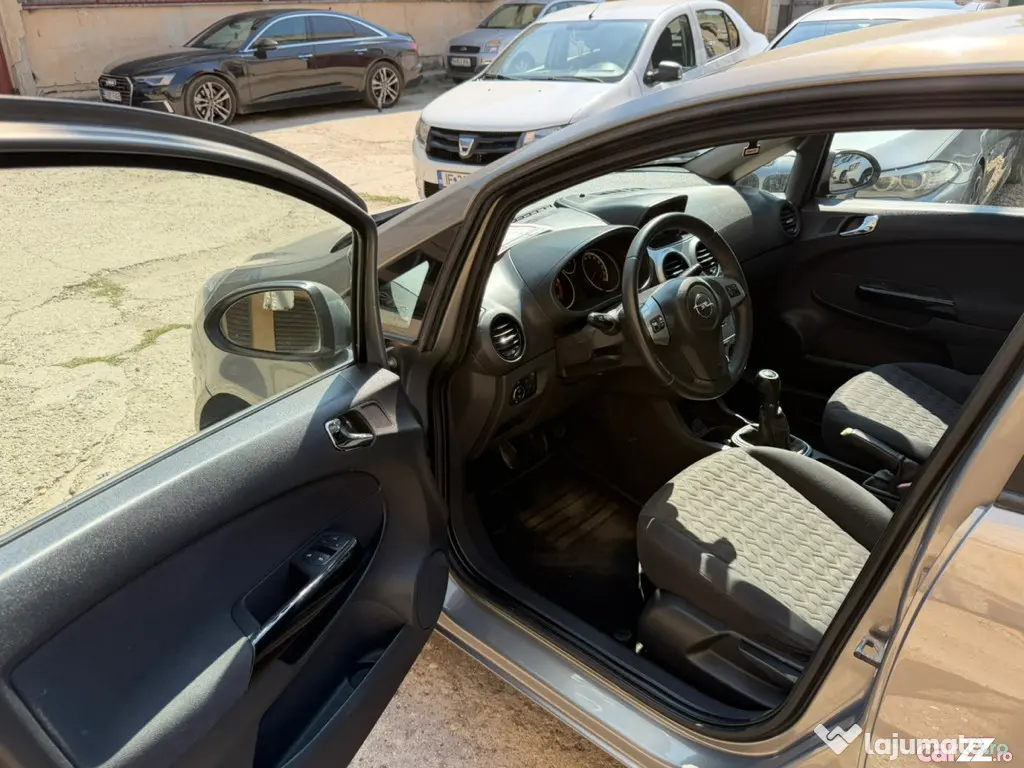 Opel Corsa D Facelift 2014 • 1.3 CDTI 75 CP • Euro 5 • 2 Chei - Bucuresti (Bucuresti-Ilfov)