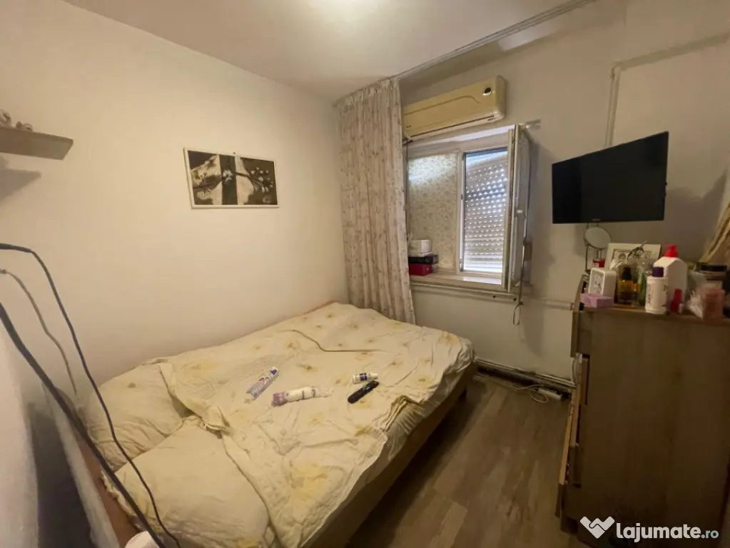 Garsoniera decomandata cu dormitor separat, cartier George E - Craiova (Dolj)