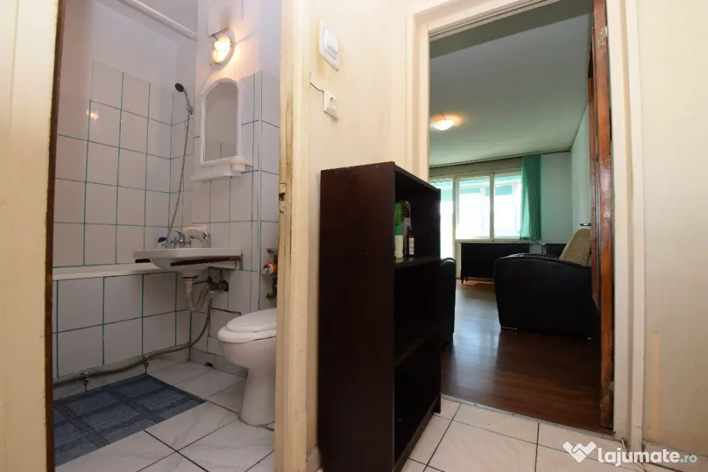 3 camere decomandat, 74 mp, metrou 1 Decembrie 1918 - Bucuresti (Bucuresti-Ilfov)
