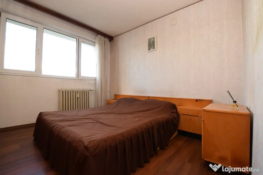 3 camere decomandat, 74 mp, metrou 1 Decembrie 1918 - Bucuresti (Bucuresti-Ilfov)