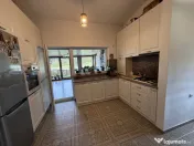Apartament cu 3 camere in Floresti zona Tauti 