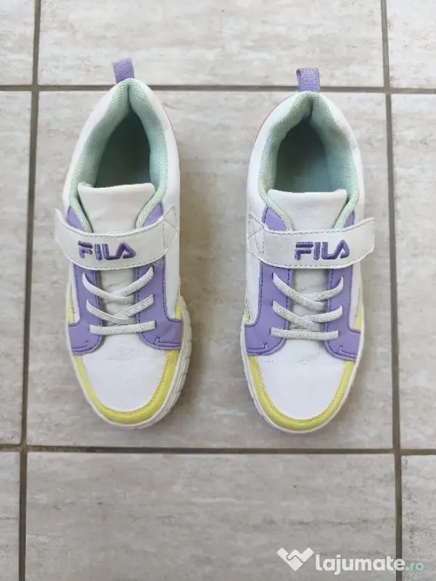 Adidași Fila - Mărime 35 - Stare buna,cu mici semne de uzura
